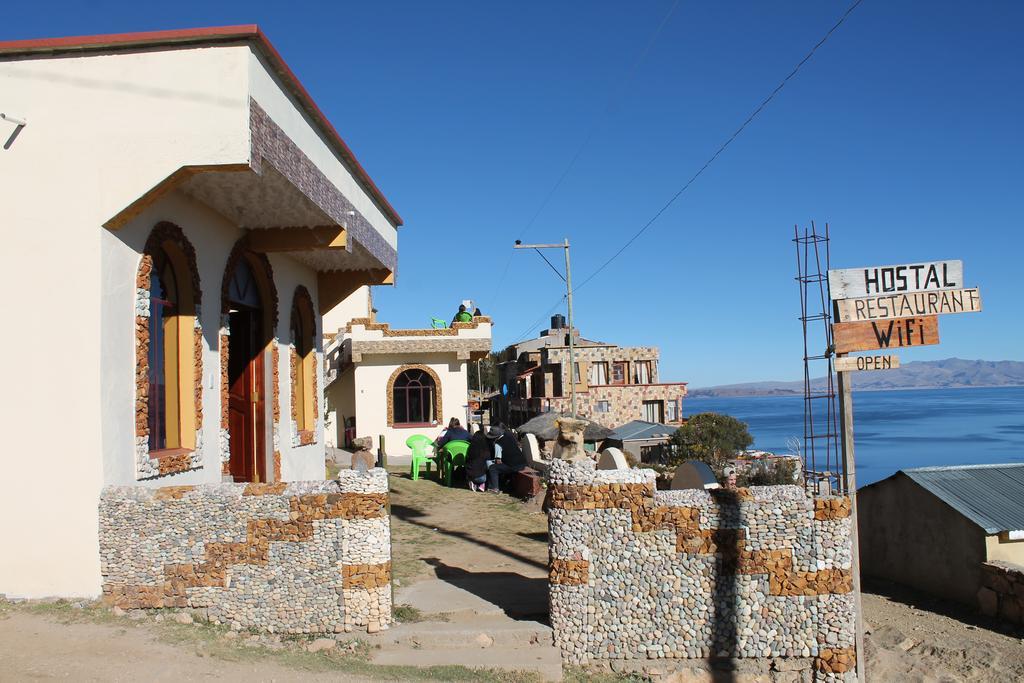 Hostal Jallalla Comunidad Yumani ภายนอก รูปภาพ