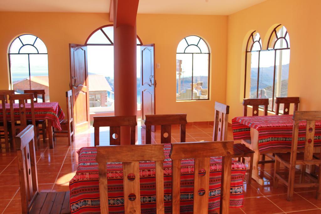 Hostal Jallalla Comunidad Yumani ภายนอก รูปภาพ